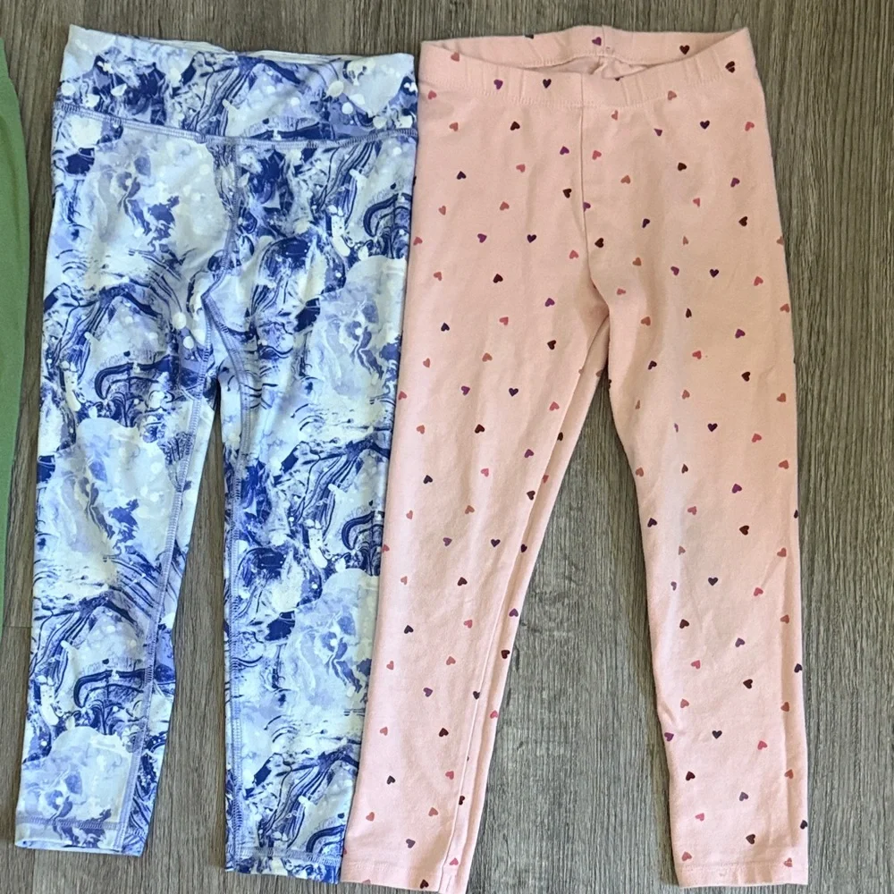Set of 5 leggings! Light Pink with‎ Heart Accents, green and blue.